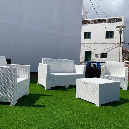 Beach House Tajao La Jaca Екстериор снимка